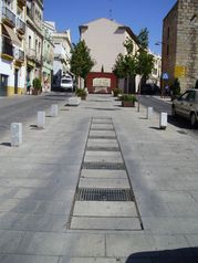 Fuente Ornamental en calle El Puente (abajo)